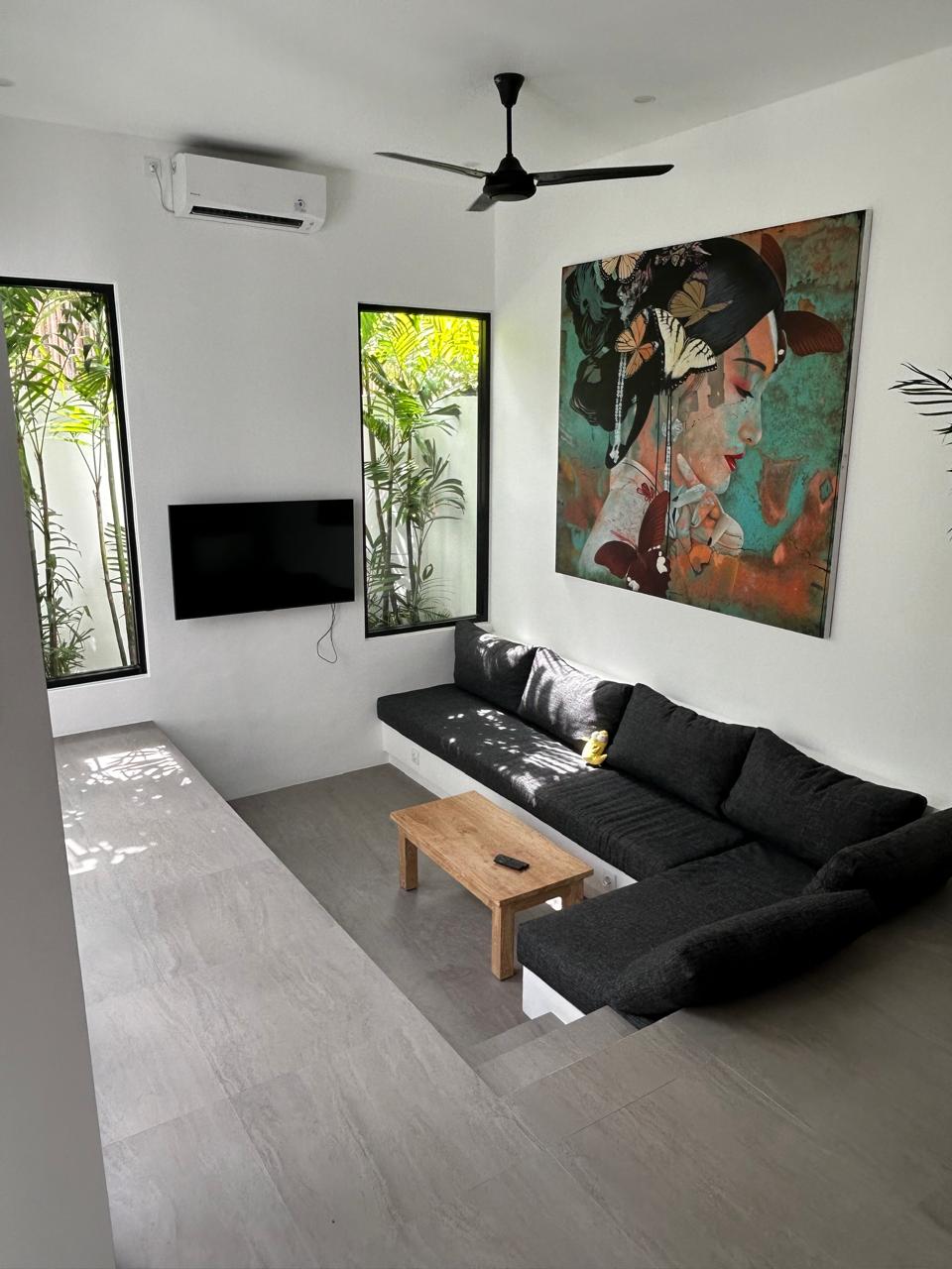 Comfortable lounge areas